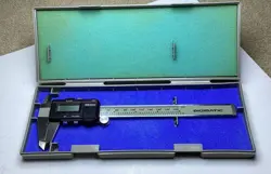 MITUTOYO 500-531 6” DIGITAL CALIPER WITH CASE