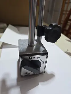 MITUTOYO 7010 SN MAGNETIC STAND BASE HOLDER FOR DIAL INDICATOR