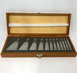 MITUTOYO 981-101 ANGLE BLOCKS 10 PIECE SET IN WOOD BOX, 1/4°–30°, VGC