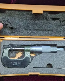 DISC-FLANGE MICROMETER WITH