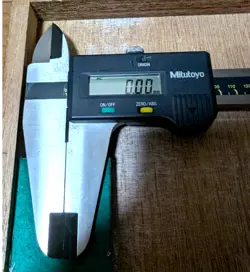 MITUTOYO DIGITAL CALIPER CD-60C 500-501-10 MEASUREMENT LENGTH:0-600MM USED JAPAN
