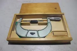 MITUTOYO 4-5