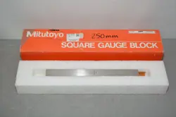 ^ MITUTOYO GAGE BLOCK 250MM SQUARE STEEL 614805-541 ASME #X3865