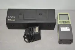 ^ MITUTOYO SJ-201P SURFACE ROUGHNESS TESTER #X3870