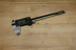 MITUTOYO 500-196-30 DIGITAL CALIPER CD-6