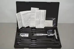 ^ MITUTOYO DIGITAL DEPTH MICROMETER 0-6