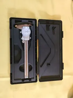 MITUTOYO 505-675 DIAL CALIPER (INV 210)