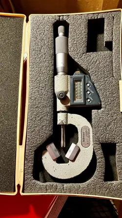 MITUTOYO 314-712-30 V-ANVIL DIGITAL MICROMETER .4-1