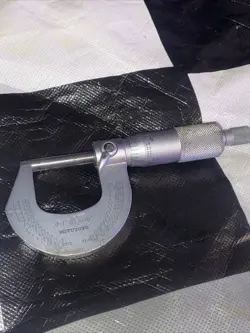 MITUTOYO 0-1” OUTSIDE MICROMETER .0001” WITH CASE AND WRENCH