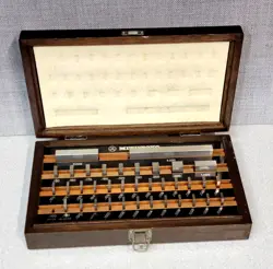 MITUTOYO GAGE BLOCK BOX SET NO. 516-915 SET. BE1 35A GRADE A
