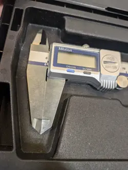 MITUTOYO 500-753-20 DIGITAL CALIPER 0-8 INCH, IP67, .0005 INCH /0.01MM