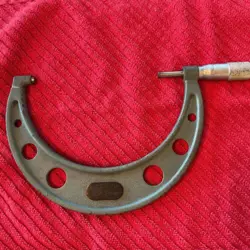 MITUTOYO NO. 103-118 OUTSIDE MICROMETER 5”-6” RANGE, 0.0001