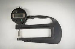 MITUTOYO 547-320 THICKNESS GAUGE ID-S1012EBS DIAL INDICATOR
