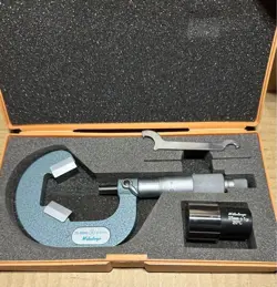 MITUTOYO V-GROOVE MICROMETER VM3-40 114-103 25-40MM USED SHIPPING FROM JAPAN