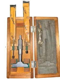MITUTOYO 001 DEPTH GAGE SET VINTAGE FLAWLESS