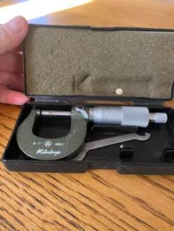 MITUTOYO OUTSIDE MICROMETER #103-260 WITH CASE