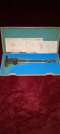 MITUTOYO OFFSET CALIPER FOR HOLE PITCH NTD10P-8