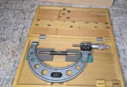 CALIBRATED MITUTOYO 193-416 ROLLING DIGITAL OUTSIDE MICROMETER, 4-5