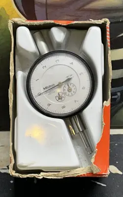 MITUTOYO NO.2358-50 DIAL INDICATOR .0001