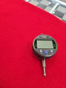 INDICATOR WITH PEAK