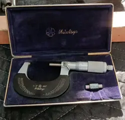 MITUTOYO 1-2 OUTSIDE MIC 102-226 MICROMETER 0.0001 JAPAN 