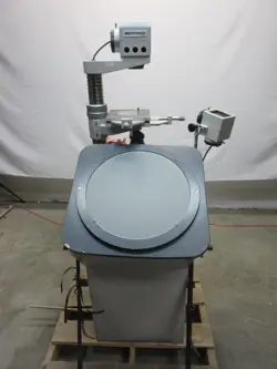 MITUTOYO PV-350 PROFILE PROJECTOR T76578