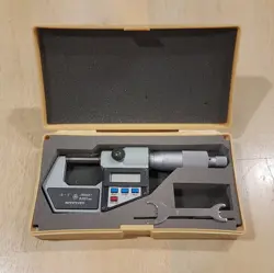MITUTOYO DIGITAL MICROMETER .001 MM