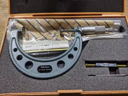MITUTOYO MICROMETER 75-100MM GMA-100,123-104 WITH BOX JAPAN MADE