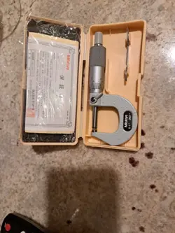 MITUTOYO MICROMETER 203-260 M120-1