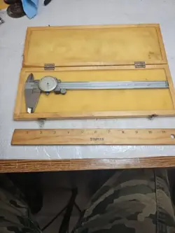 MITUTOYO 0-8” 0-20CM PRECISION DIAL CALIPER IN WOOD BOX MADE IN JAPAN EX COND