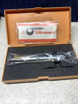 MACHINIST TOOL: MITUTOYO INSIDE MICROMETER 0-25MM (NOS) 146-101A