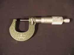 MITUTOYO NO. 5116007 OUTSIDE MICROMETER 0-1