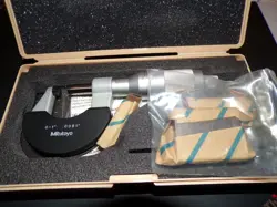 MITUTOYO OUTSIDE MICROMETER WITH SIZE BLOCKS#106-102