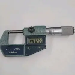 MITUTOYO 1 INCH DIGITAL MICROMETER,  NO. 293-761-30 **AS-IS**