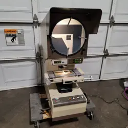MITUTOYO 302-937A PJ300 OPTICAL COMPARATOR 300MM SCREEN, 10X LENS, 120/240VAC