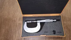 MITUTOYO 122-135 0-1