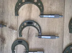 OUTSIDE MICROMETER LOT