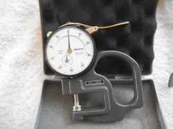 MITUTOYO 7300 DIAL THICKNESS GAGE WITH CASE .001
