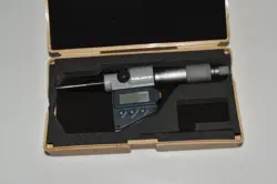 *JM*  MITUTOYO NO 350-711-30 DIGITAL MICROMETER   (WUR59)