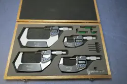 MITUTOYO 293-961-30 MICROMETER SET,0-4IN,0.00005IN,4PC 4CGG3