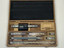 LIKE NEW MITUTOYO 337-303 DIGIMATIC TUBULAR INSIDE MICROMTER W SPC OUTPUT 8