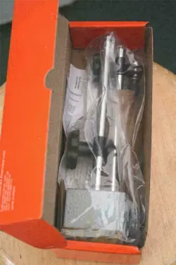 NEW IN BOX MITUTOYO 7011S-10 MAGNETIC STANDS FOR DIAL TEST INDICATORS & GAUGES
