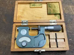 MITUTOYO 510-105 INDICATING MICROMETER 0-1” CARBIDE TIP MICROMETRE ￼