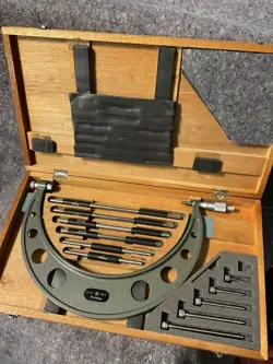MITUTOYO 104-138 OUTSIDE MICROMETER SET 6-12