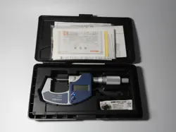 GENUINE MITUTOYO DIGIMATIC MICROMETER 293-831-30 NEW LIKE