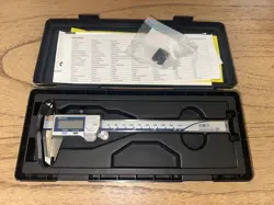 MITUTOYO ELECTRONIC CALIPER 0 - 6