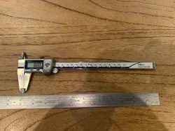 MITUTOYO ELECTRONIC CALIPER 0 - 8