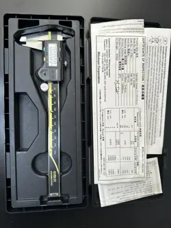 MITUTOYO CARBIDE JAW DIGITAL CALIPER: 0 IN TO 6IN/0 TO 150MM RANGE