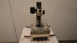 MITUTOYO TOOL MAKERS MICROSCOPE T174569