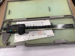 MITUTOYO 500-196  MYCAL 0-6” DIGITAL CALIPER. NICE. JAPAN